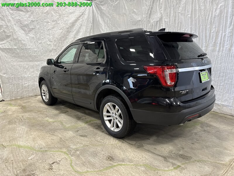 2017 Ford Explorer - Photo 7 - Bethany, CT 06524