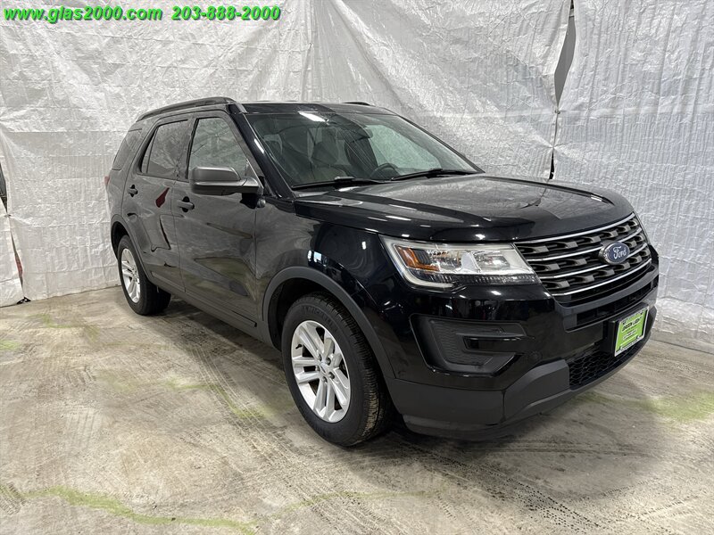 2017 Ford Explorer - Photo 2 - Bethany, CT 06524