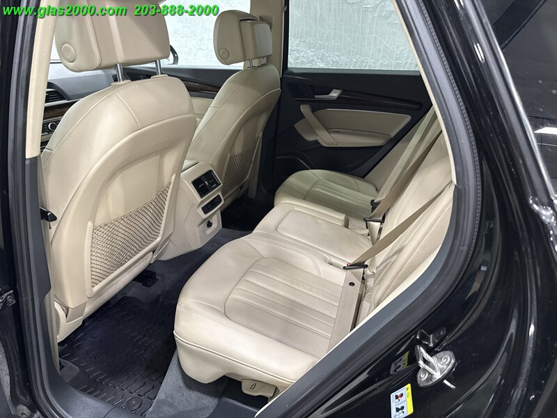 2018 Audi Q5 2.0T Premium Plus quattro - Photo 9 - Bethany, CT 06524