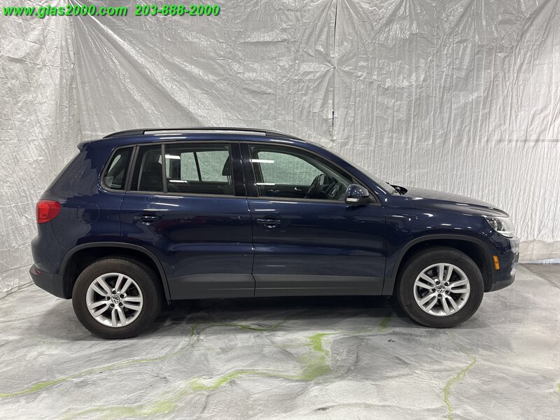 2015 Volkswagen Tiguan S 4Motion - Photo 14 - Bethany, CT 06524