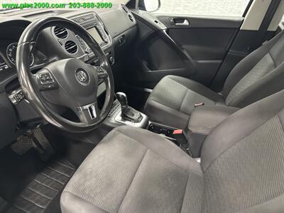 2015 Volkswagen Tiguan S 4Motion - Photo 3 - Bethany, CT 06524