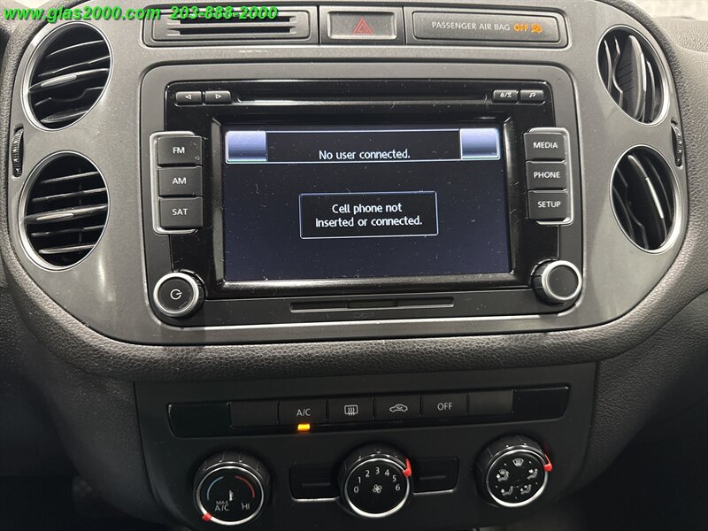 2015 Volkswagen Tiguan S 4Motion - Photo 23 - Bethany, CT 06524