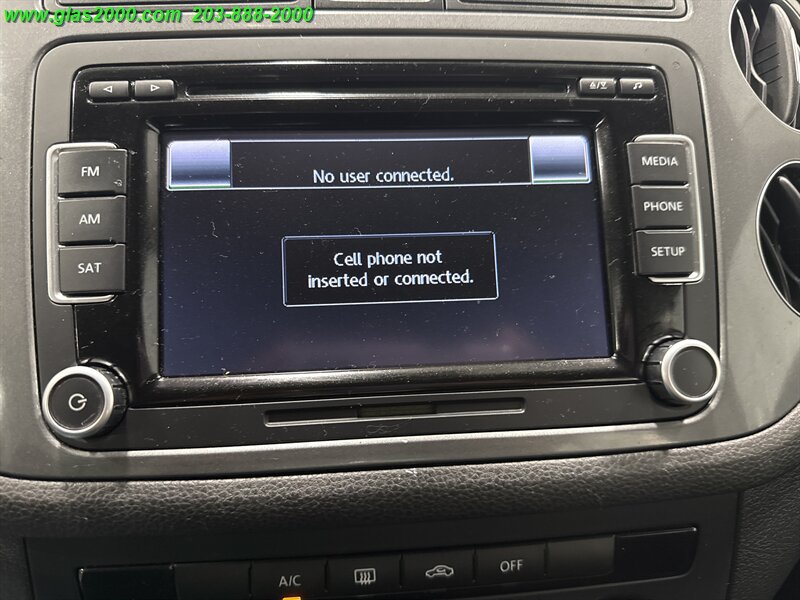 2015 Volkswagen Tiguan S 4Motion - Photo 4 - Bethany, CT 06524