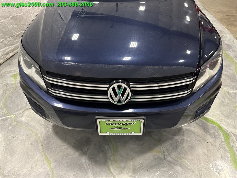 2015 Volkswagen Tiguan S 4Motion - Photo 18 - Bethany, CT 06524