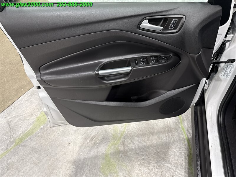 2016 Ford C-MAX Hybrid SE - Photo 21 - Bethany, CT 06524