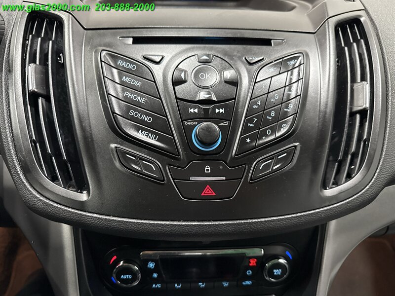 2016 Ford C-MAX Hybrid SE - Photo 10 - Bethany, CT 06524