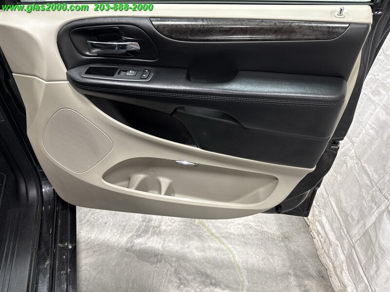 2018 Dodge Grand Caravan SE - Photo 26 - Bethany, CT 06524