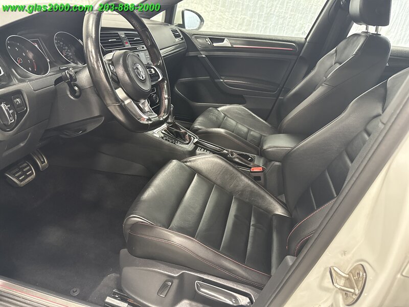 2018 Volkswagen Golf 2.0T SE - Photo 3 - Bethany, CT 06524