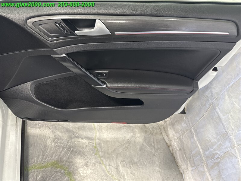 2018 Volkswagen Golf 2.0T SE - Photo 26 - Bethany, CT 06524