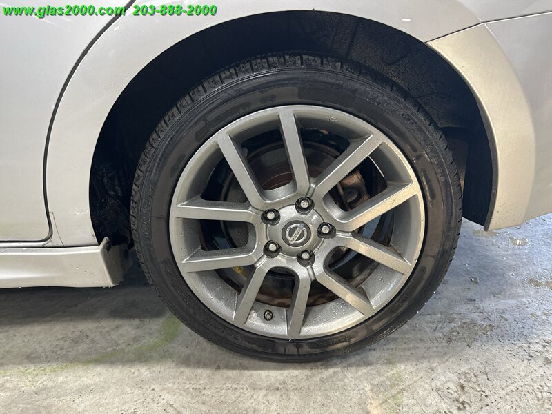 2012 Nissan Sentra SE-R Spec V - Photo 16 - Bethany, CT 06524