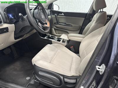 2020 Kia Sportage LX - Photo 3 - Bethany, CT 06524