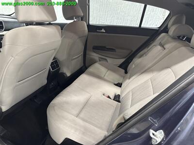 2020 Kia Sportage LX - Photo 9 - Bethany, CT 06524