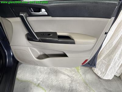 2020 Kia Sportage LX - Photo 22 - Bethany, CT 06524