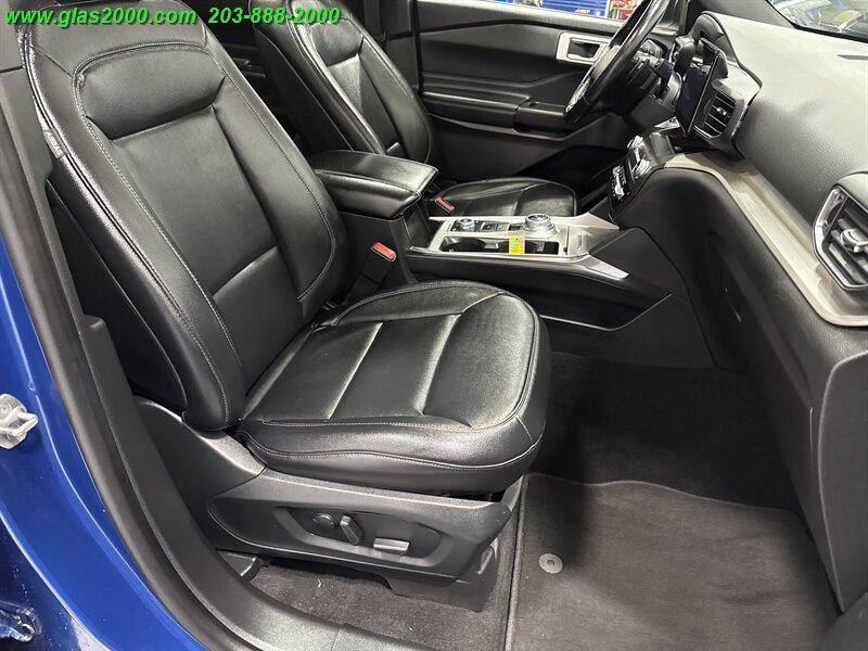 2020 Ford Explorer XLT - Photo 3 - Bethany, CT 06524