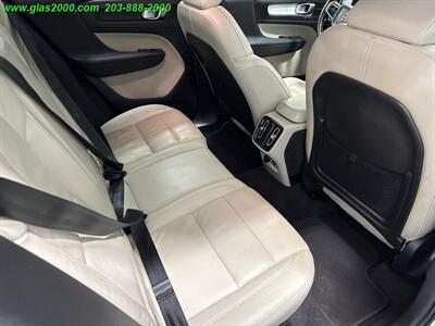 2022 Volvo XC40 Momentum   - Photo 10 - Bethany, CT 06524