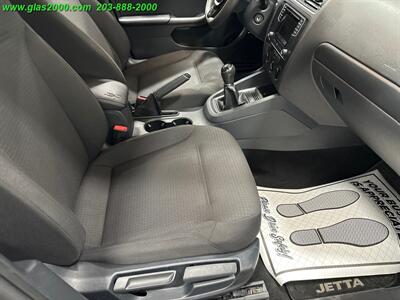 2016 Volkswagen Jetta 1.4T S   - Photo 23 - Bethany, CT 06524