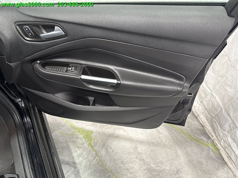 2017 Ford C-MAX Hybrid SE - Photo 26 - Bethany, CT 06524