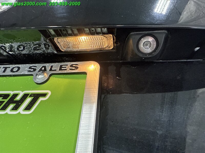 2017 Ford C-MAX Hybrid SE - Photo 27 - Bethany, CT 06524