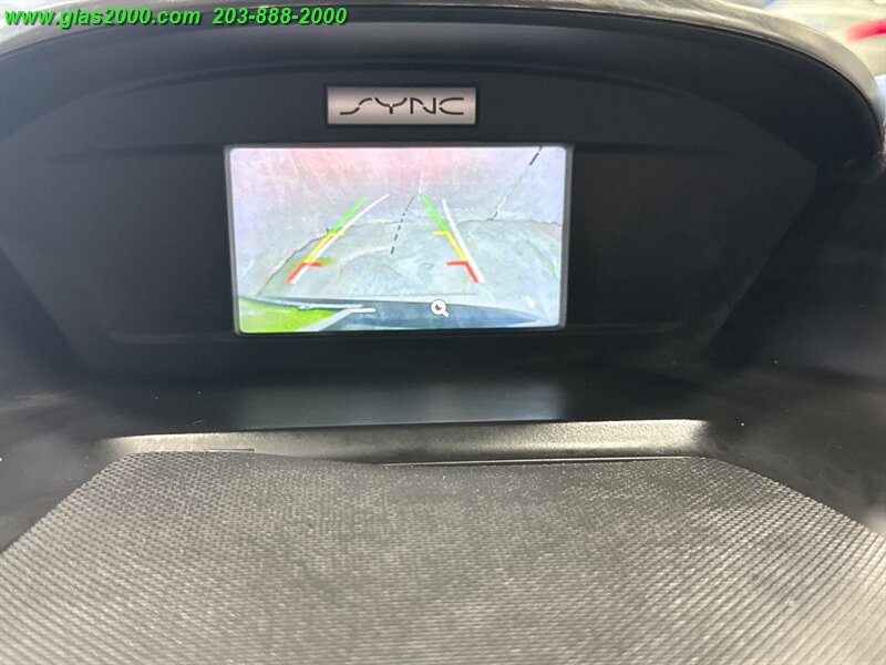 2017 Ford C-MAX Hybrid SE - Photo 11 - Bethany, CT 06524