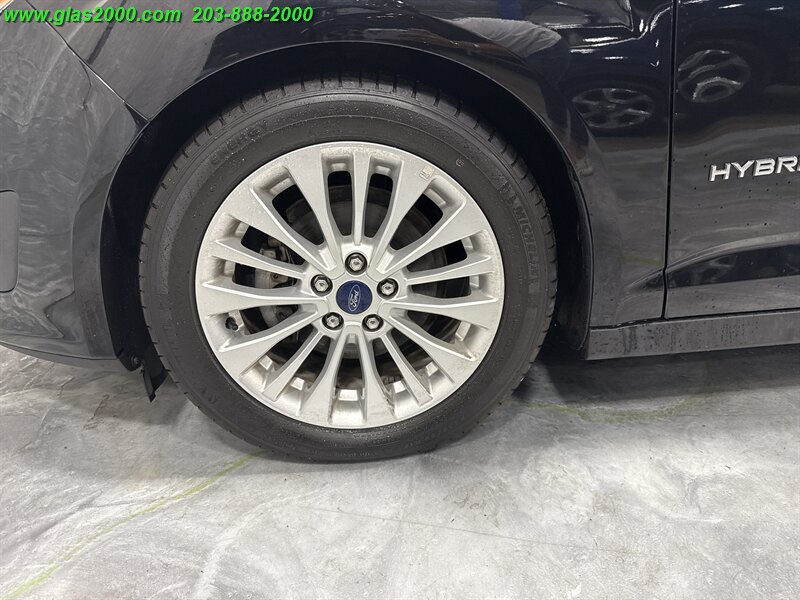 2017 Ford C-MAX Hybrid SE - Photo 16 - Bethany, CT 06524