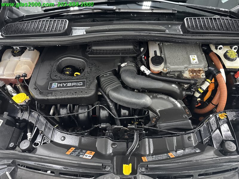 2017 Ford C-MAX Hybrid SE - Photo 12 - Bethany, CT 06524