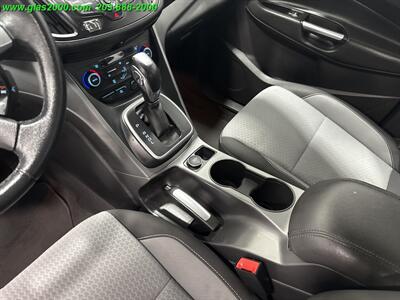 2017 Ford C-MAX Hybrid SE - Photo 28 - Bethany, CT 06524