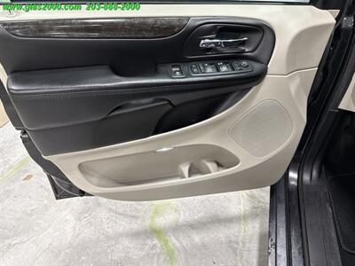 2017 Dodge Grand Caravan SE - Photo 25 - Bethany, CT 06524