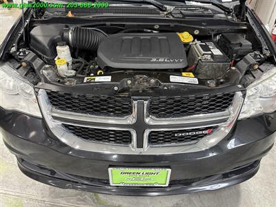 2017 Dodge Grand Caravan SE - Photo 12 - Bethany, CT 06524