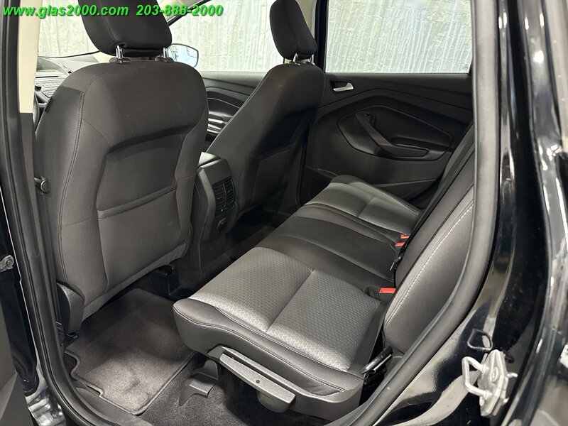 2018 Ford Escape SE - Photo 9 - Bethany, CT 06524