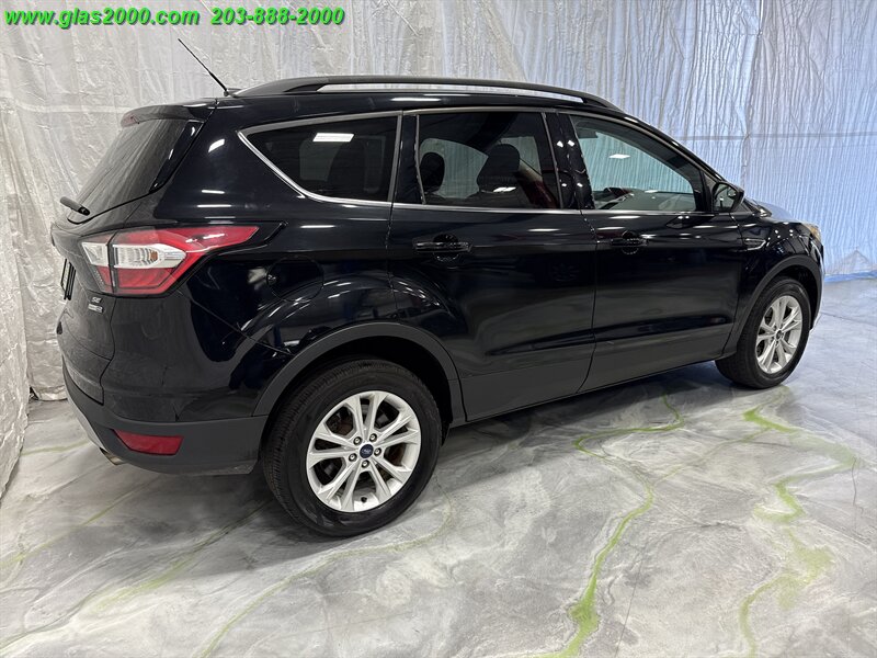 2018 Ford Escape SE - Photo 8 - Bethany, CT 06524
