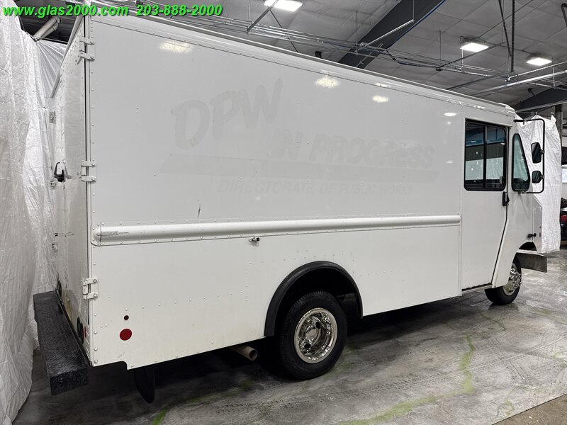 2014 Ford E-Series Van - Photo 8 - Bethany, CT 06524
