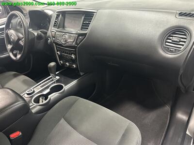 2020 Nissan Pathfinder S   - Photo 5 - Bethany, CT 06524