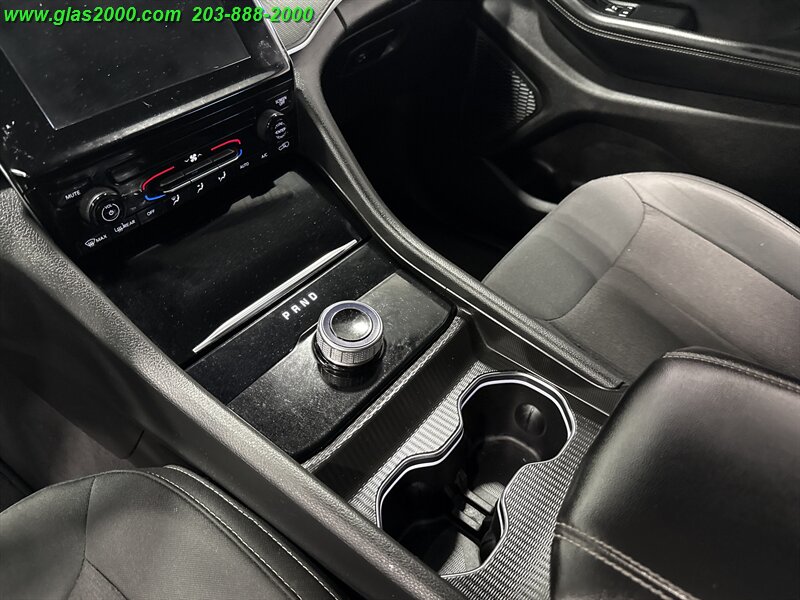 2023 Jeep Grand Cherokee Laredo - Photo 32 - Bethany, CT 06524
