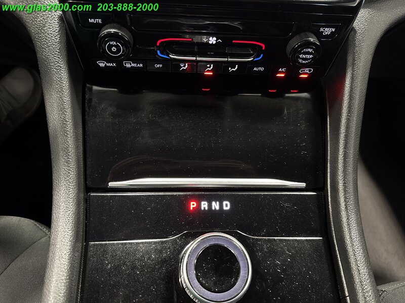 2023 Jeep Grand Cherokee Laredo - Photo 33 - Bethany, CT 06524