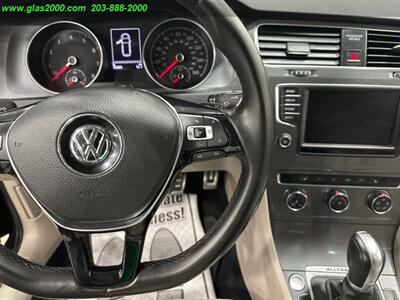 2017 Volkswagen Golf Alltrack TSI S 4Motion   - Photo 29 - Bethany, CT 06524