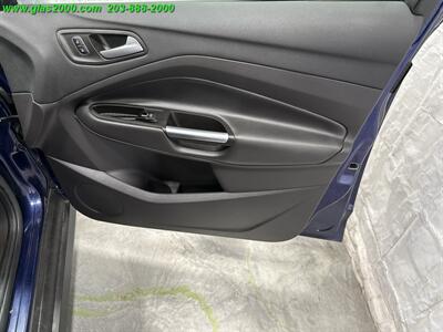 2017 Ford C-MAX Hybrid SE   - Photo 22 - Bethany, CT 06524