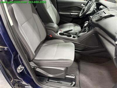 2017 Ford C-MAX Hybrid SE   - Photo 5 - Bethany, CT 06524