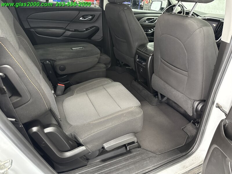 2018 Chevrolet Traverse LT Cloth w/1LT - Photo 27 - Bethany, CT 06524