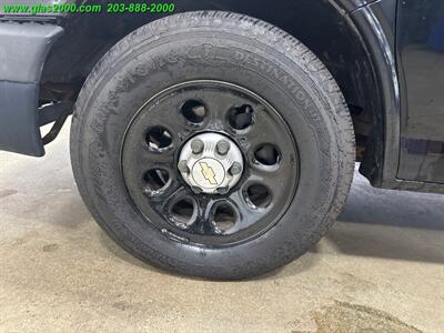 2011 Chevrolet Express Work Van Cargo   - Photo 17 - Bethany, CT 06524