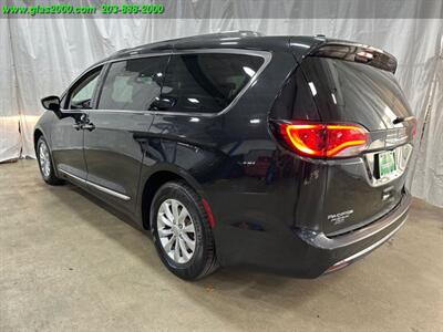 2018 Chrysler Pacifica Touring L   - Photo 7 - Bethany, CT 06524