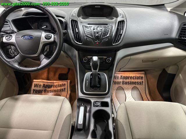 2015 Ford C-Max Hybrid SE photo