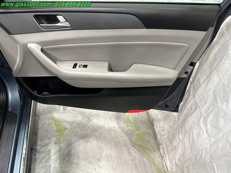 2016 Hyundai Sonata Hybrid SE - Photo 26 - Bethany, CT 06524