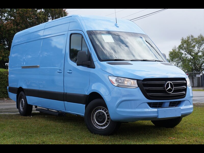 2019 Mercedes-Benz Sprinter 2500  LWB - Photo 1 - Miami, FL 33142