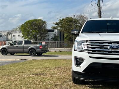 2021 Ford Expedition MAX Limited   - Photo 9 - Miami, FL 33142