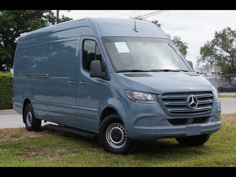 2019 Mercedes-Benz Sprinter Crew Van Base