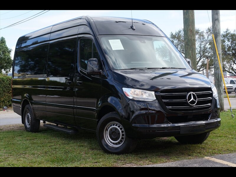 2019 Mercedes-Benz Sprinter 2500  LWB - Photo 1 - Miami, FL 33142