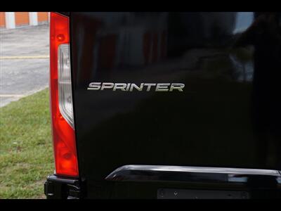 2019 Mercedes-Benz Sprinter 2500 LWB - Photo 16 - Miami, FL 33142