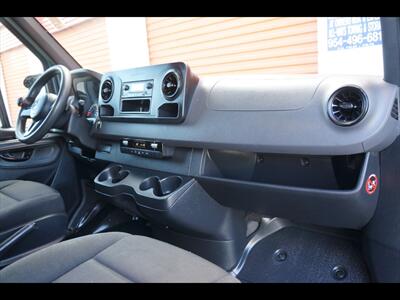2019 Mercedes-Benz Sprinter 2500  LWB - Photo 25 - Miami, FL 33142