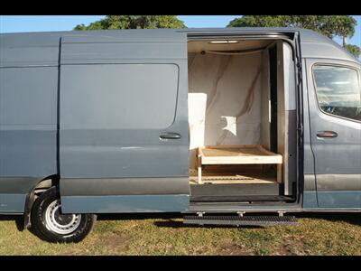 2019 Mercedes-Benz Sprinter 2500  LWB - Photo 12 - Miami, FL 33142
