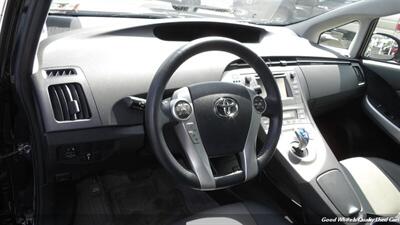 2014 Toyota Prius Five   - Photo 15 - Glassboro, NJ 08028